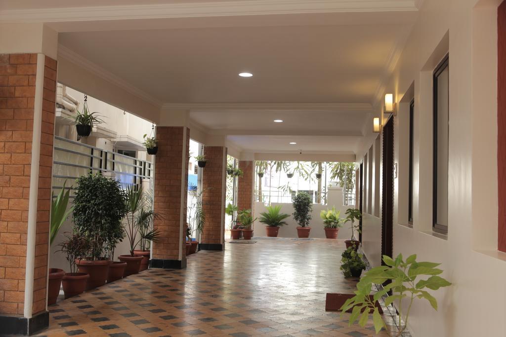 Our Nest Hotel Hyderabad Esterno foto