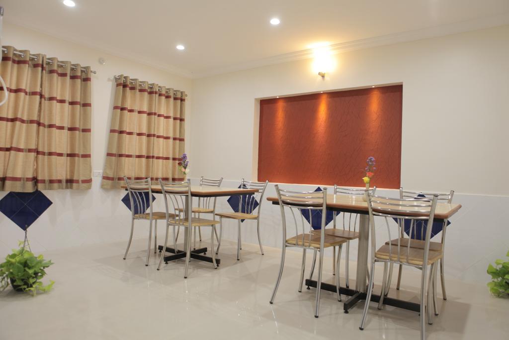 Our Nest Hotel Hyderabad Esterno foto