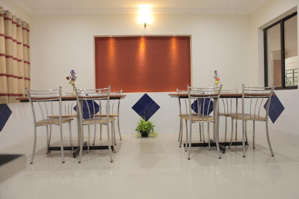 Our Nest Hotel Hyderabad Esterno foto