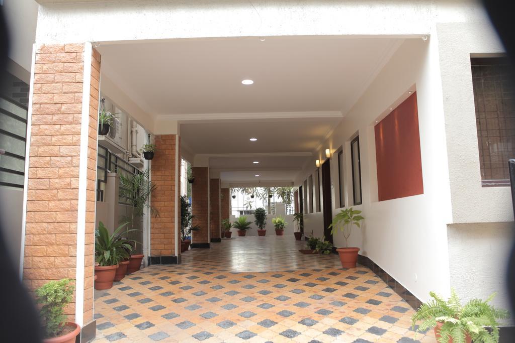Our Nest Hotel Hyderabad Esterno foto