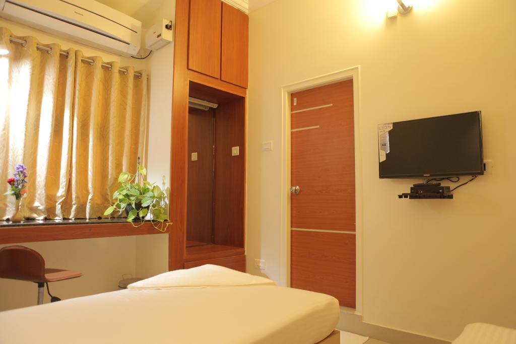 Our Nest Hotel Hyderabad Esterno foto